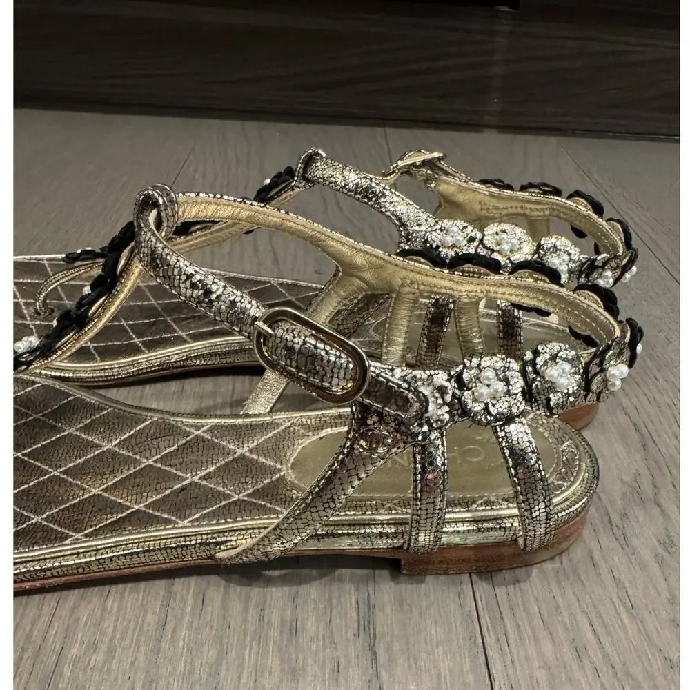 Chanel 38C Pewter Silver Oxidized Silver Thong Sandals Pearl Flower Camellia